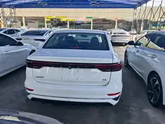 2022 Geely Emgrand 4th Gen 1.5L CVT Luxury, белый — фото 12