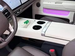 2024 Li Auto MEGA Ultra, белый — фото 4