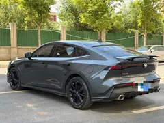 2022 Changan UNI-V 1.5T — фото 8