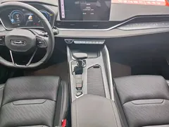 2023 Geely Preface 1.5TD, чёрный — фото 9