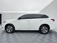 2021 Mitsubishi Outlander 2.0L 2WD 5, белый — фото 8
