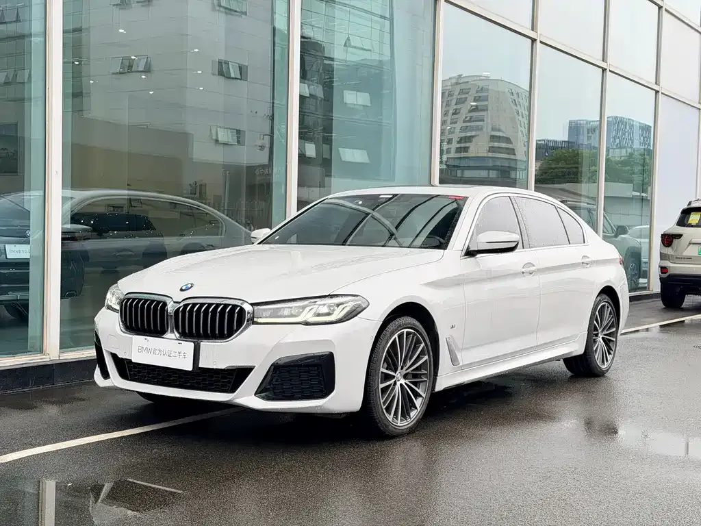 2022 BMW 5 Series 5 530Li M