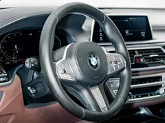 2019 BMW 7 Series 7 730Li M, чёрный — фото 9