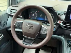 2021 Toyota Sienna 2.5L Hybrid Platinum, белый — фото 10