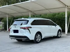 2021 Toyota Sienna 2.5L Hybrid Platinum, белый — фото 16