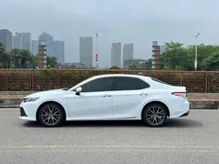 2023 Toyota Camry 2.5G Luxury — фото 19