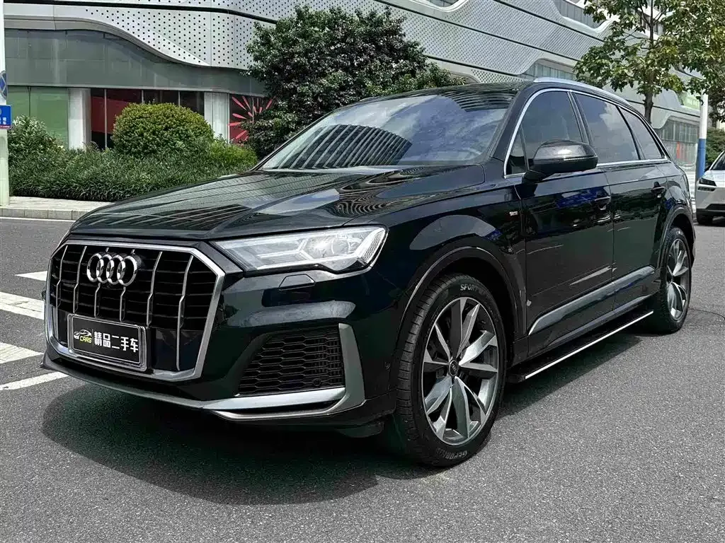 2022 Audi Q7 55 TFSI quattro S line