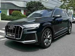 2022 Audi Q7 55 TFSI quattro S line, чёрный — фото 1