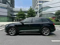 2022 Audi Q7 55 TFSI quattro S line, чёрный — фото 10