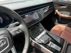 2022 Audi Q7 55 TFSI quattro S line, чёрный — фото 13