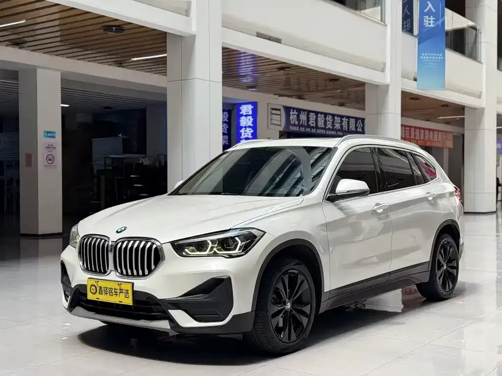 2021 BMW X1