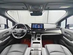2022 Toyota Granvia 2.5L Hybrid, белый — фото 5