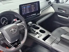 2022 Toyota Granvia 2.5L Hybrid, белый — фото 7