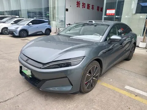 2025 BYD Han L 200KM