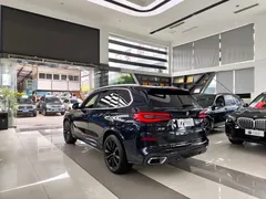 2021 BMW X5 M Sport Package, чёрный — фото 4