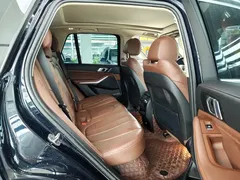 2021 BMW X5 M Sport Package, чёрный — фото 11