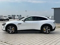 2025 Xiaomi YU7 4WD Max, белый — фото 8