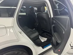 2022 Audi Q5L 40T, белый — фото 8
