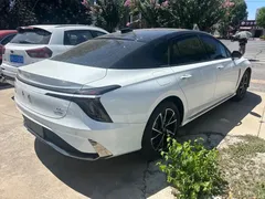 2023 Hongqi H6 2.0T, белый — фото 3