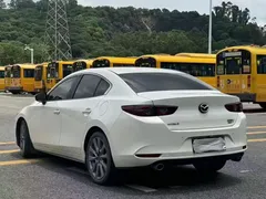 2021 Mazda 3 2.0L AT, белый — фото 7