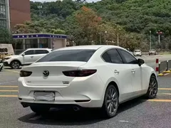 2021 Mazda 3 2.0L AT, белый — фото 9