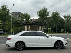 2022 Audi A4L 40 TFSI, белый — фото 16