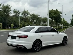 2022 Audi A4L 40 TFSI, белый — фото 17