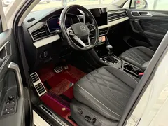 2022 Volkswagen Tiguan L 330TSI AT 2WD R-Line, белый — фото 4