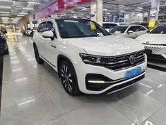 2020 Volkswagen Tayron 380TSI 4WD R-Line, белый — фото 3