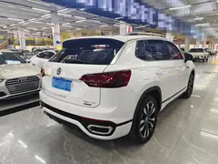 2020 Volkswagen Tayron 380TSI 4WD R-Line, белый — фото 6