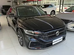 2022 Volkswagen Passat 330TSI Luxury, чёрный — фото 3