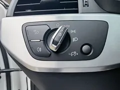 2022 Audi A4L 40 TFSI, белый — фото 13