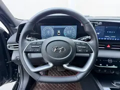 2022 Hyundai Elantra 1.5L CVT 20th Anniversary, чёрный — фото 11
