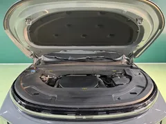 2025 Li Auto L7 Ultra — фото 5