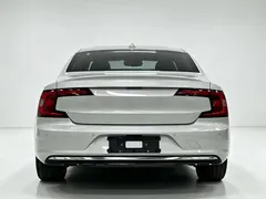 2021 Volvo S90 — фото 7
