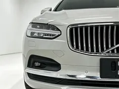 2021 Volvo S90 — фото 18