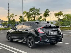 2021 Honda Civic HATCHBACK 220TURBO CVT, чёрный — фото 7