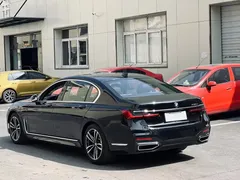2021 BMW 7 Series 7 730Li M, чёрный — фото 7