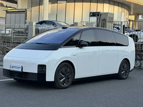 2025 Li Auto MEGA Home