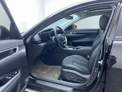 2021 Hyundai Mistra 1.8L CVT LUX Premium, чёрный — фото 13