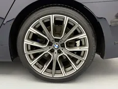 2019 BMW 7 Series 7 740Li M, чёрный — фото 19