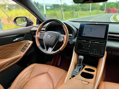 2022 Toyota Avalon Hybrid 2.5L XLE Premium, чёрный — фото 7