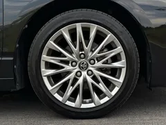 2022 Toyota Avalon Hybrid 2.5L XLE Premium, чёрный — фото 28