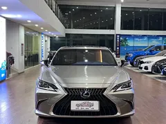 2021 Lexus ES 300h Excellence — фото 2