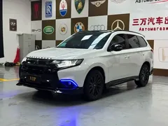 2021 Mitsubishi Outlander 2.0L, белый — фото 1
