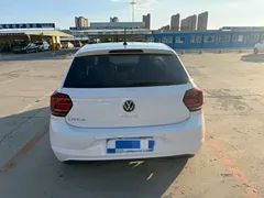 2021 Volkswagen Polo Plus 1.5L AT Colorful Tech, белый — фото 7