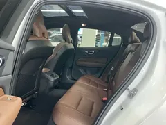 2022 Volvo S60 B4 Luxury, белый — фото 4