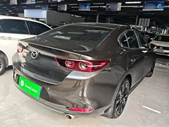 2023 Mazda 3 2.0L AT — фото 7
