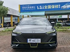 2022 Changan UNI-V 1.5T Sport — фото 2