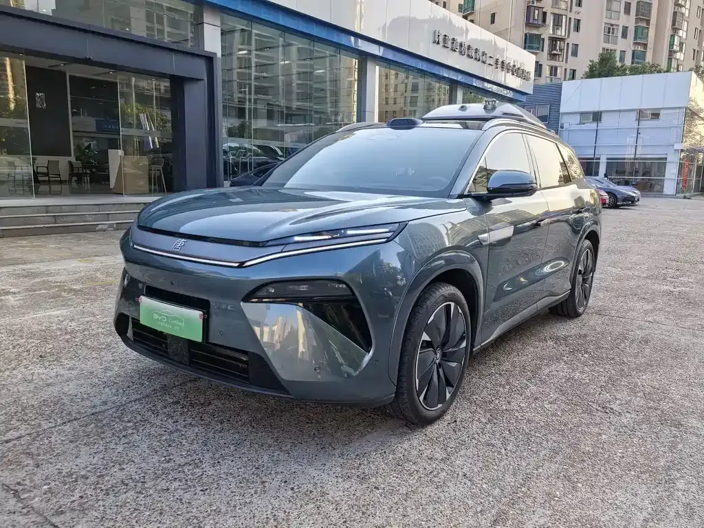 2025 BYD Tang L 175KM